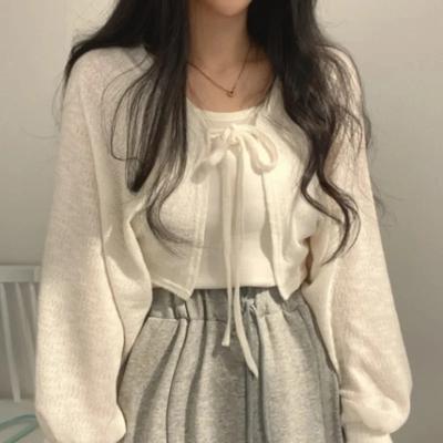 Dunne witte cardigan voor dames zomerzonbescherming vetersluiting gebreide dames Koreaanse stijl casual lantaarnmouw korte zonbeschermende