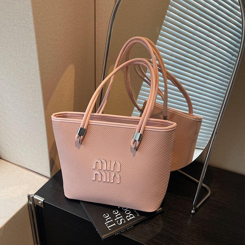 Large-capacity casual bag women's new fashionable and simple shoulder underarm bag niche commuter tote bag