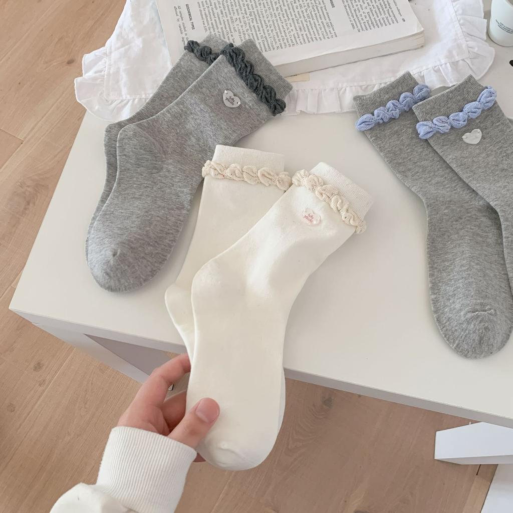 Ladies Spring and Autumn Love Button Accessories Embroidery Lace In Tube Socks