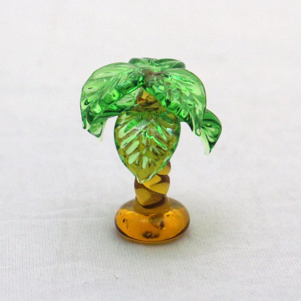 Forcart Cute Handmade Glasswork Palm Tree (Small)