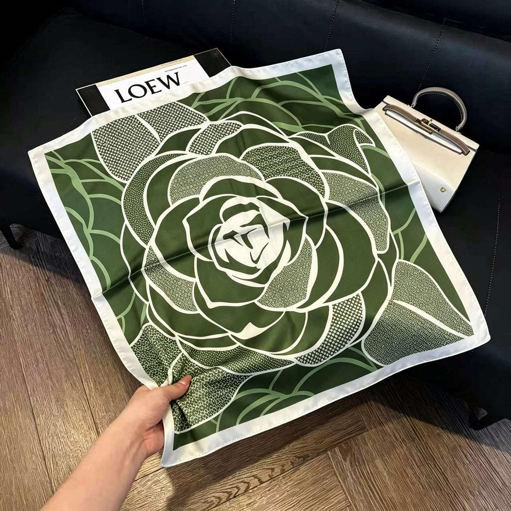 New silk satin 71 * 71 square scarf versatile foreign style simulation silk scarf middle-aged and elderly decorative scarf neck protection silk scarf