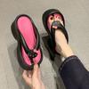 2025 sommar ny bär mode högt värde internetkändis flip-flops mångsidiga tjock botten höjdhöjande fot strandtofflor