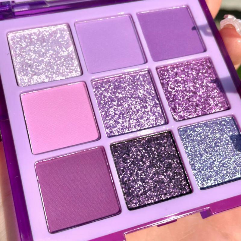 

Insfany Raspberry Purple Eyeshadow Palette: Nine-Color Highlighting Eye Shaping with Polarizing Diamond Finish