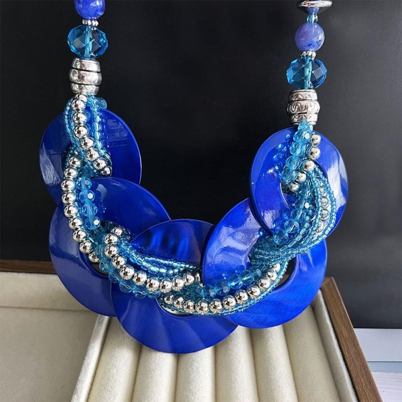Elegant Shell Jewelry Set With Geometric Design Lightweight Sturdy For Daily Wear And Special Occasions Multiple Color Options