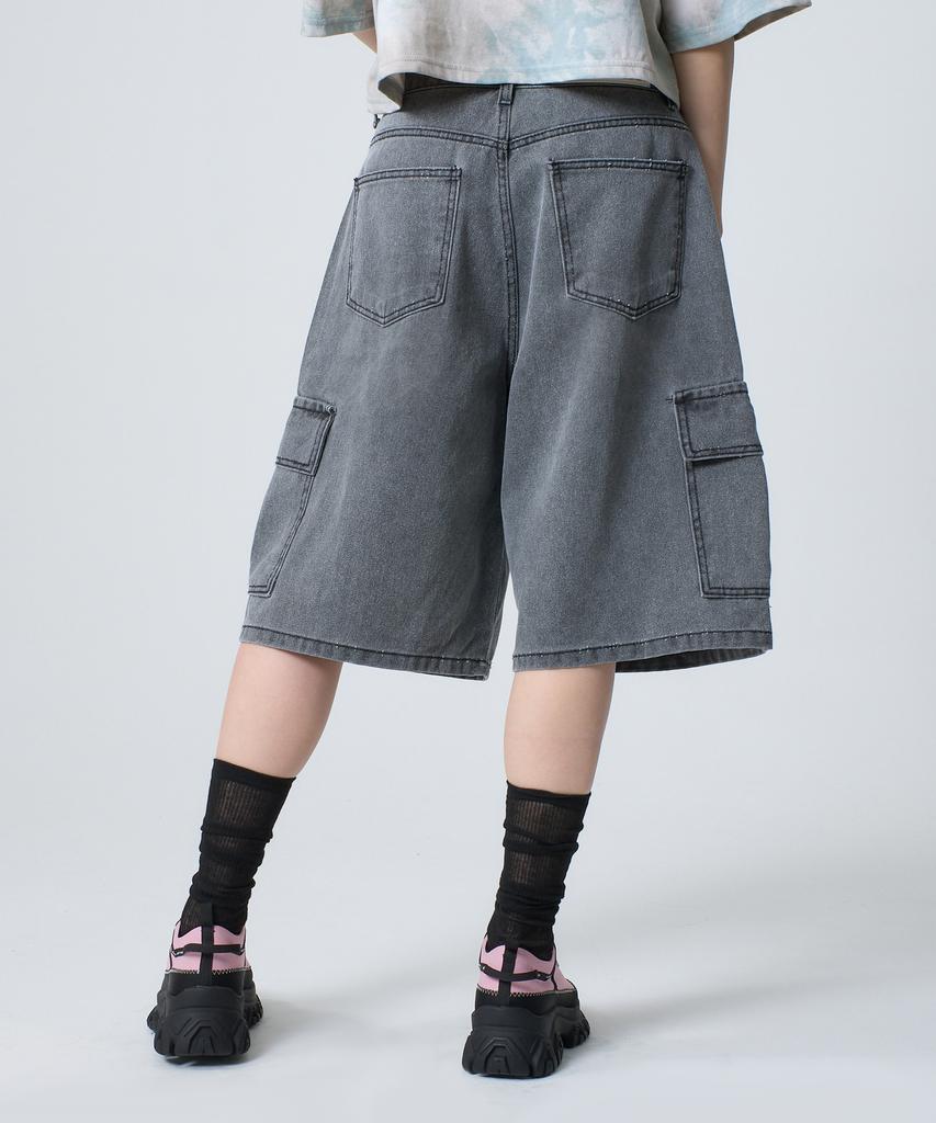 UNKNOWN PLANET Bermuda Wide One-Pleat Washed Cargo Shorts Vintage Grey