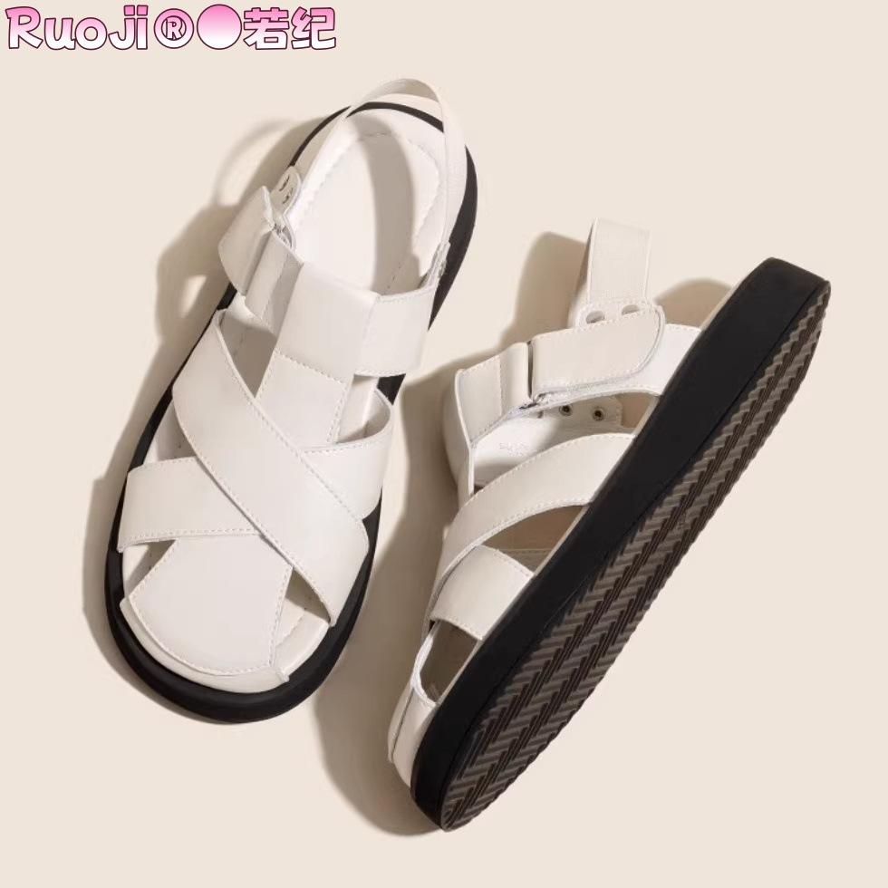 2025 summer new leather hollow woven pig cage Roman sandals women's design sense niche Velcro versatile