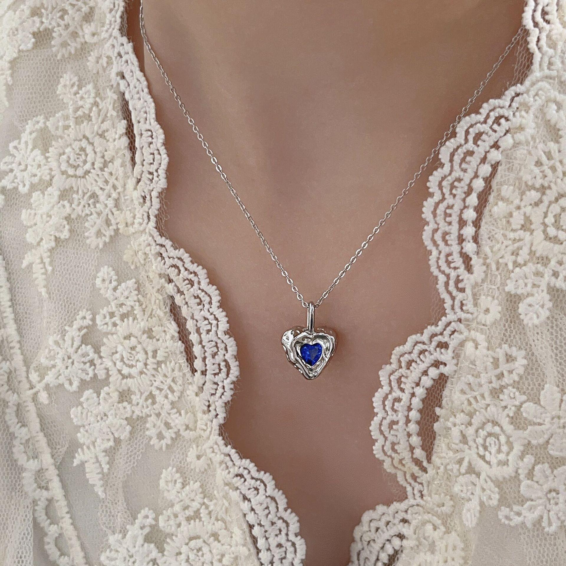 

Ожерелье из чистого серебра 999 пробы в форме сердца океана для женщин, легкое, роскошное, холодного стиля, цепочка на ключицу, нерегулярная текстура 999