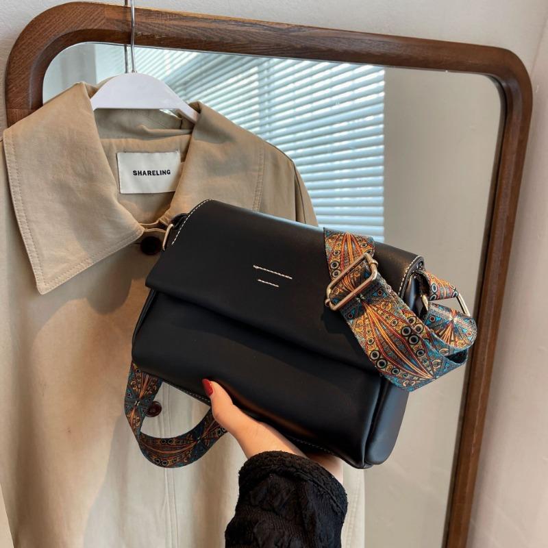 Retro women's bags, new trendy high-quality textured shoulder bags, simple and versatile wide shoulder straps, crossbody solid color