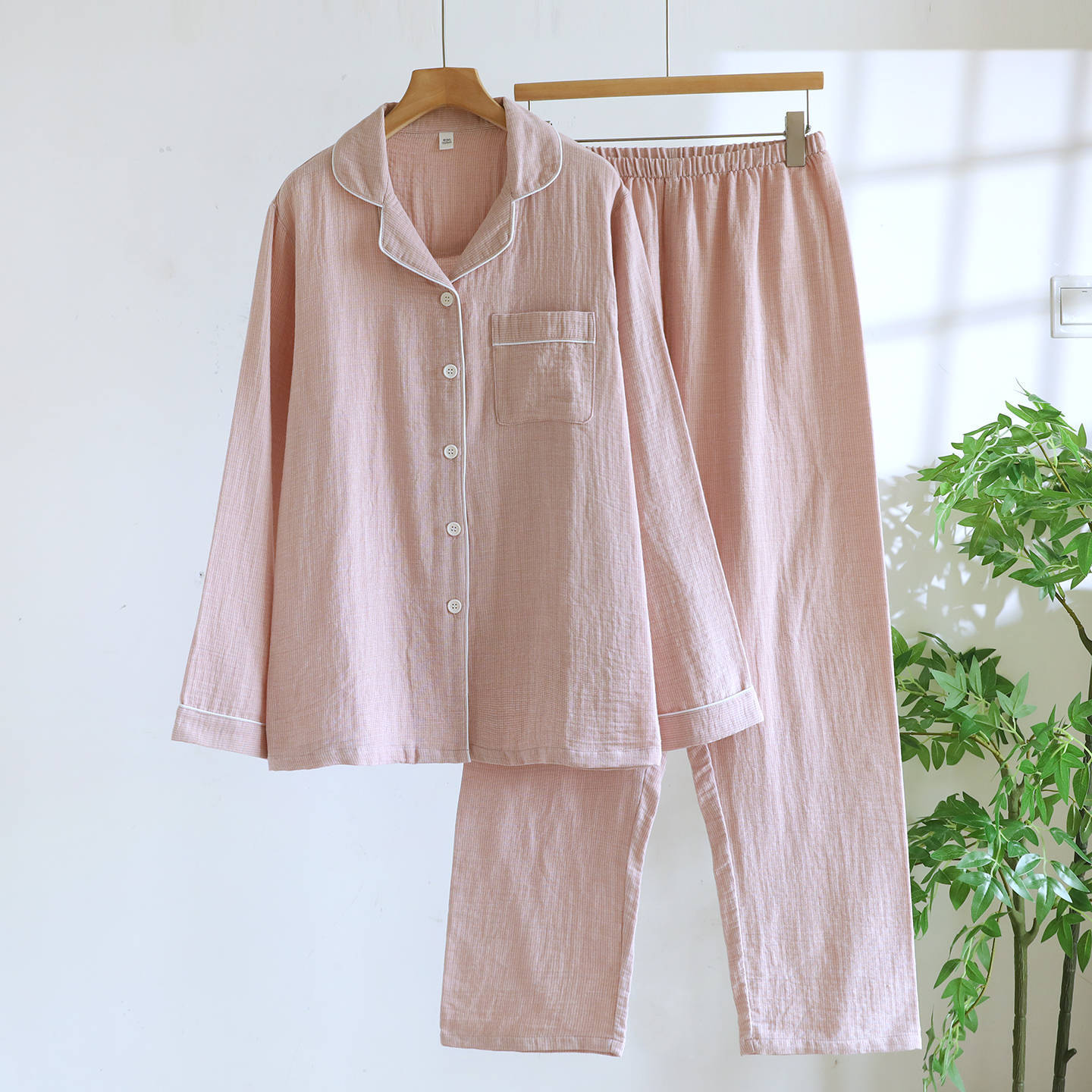 

Новая весенне-летняя женская пижама, костюм с длинными рукавами, брюки, комплект из двух частей, 100% хлопок, креп, цветы, листья, домашняя одежда XXL розовый