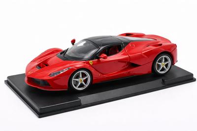 Ferrari LaFerrari 1/24 Scale Model Car 2013 (Red/Black) with Case