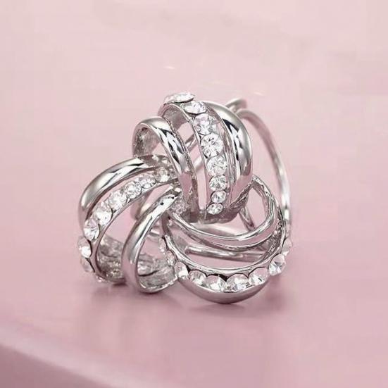 Rhinestone Scarf Ring 3-Ring Scarf Clip Ring Sparkly Elegant Scarf Holder Ring for Women Shawls Neckerchiefs Silk Scarves