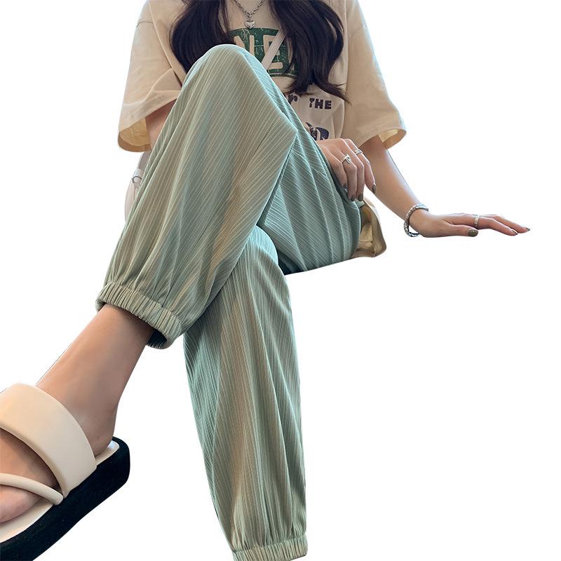 Damskie letnie spodnie haremowe z zielonego jedwabiu lodowego 2024: Wyszczuplające, drapowane, cienkie spodnie dresowe do sportu