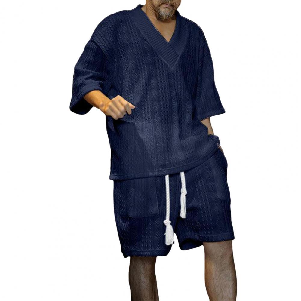 2 szt./zestaw Męski letni strój T-shirt z dekoltem V i krótkim rękawem Elastyczny pas ze sznurkiem Kieszenie Szerokie spodnie Szorty Zestaw Jednolity kolor Dzianina