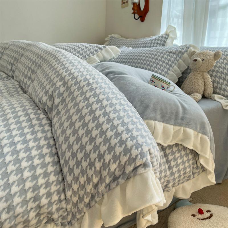 Double-Sided Thickened Milk Coral Fleece Bed Four-Piece Set Flannel Bedding Bed Skirt Fleece Sheet Quilt Cover