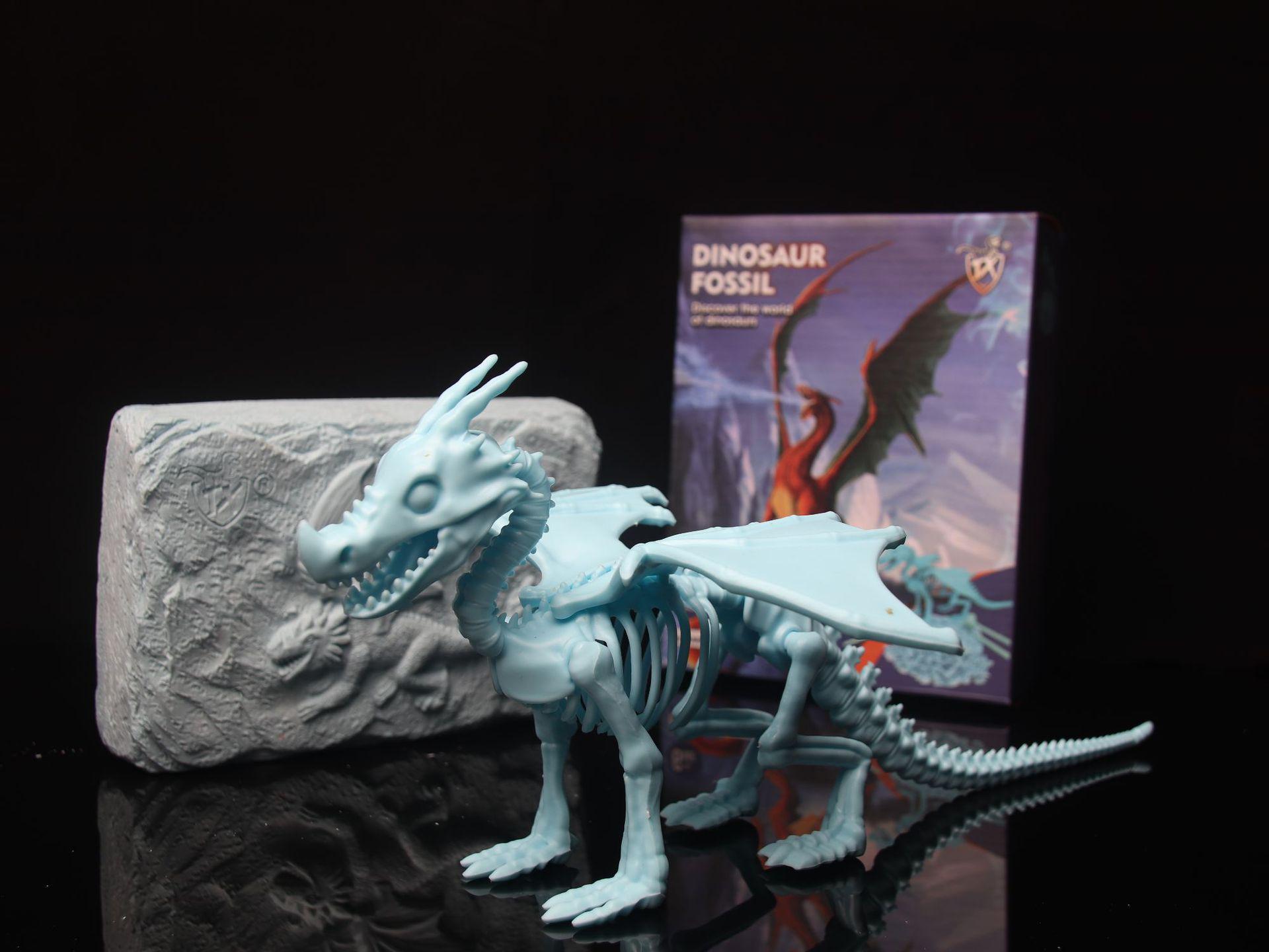 Dinosaur Fossil Excavation Kit: Colorful Gems for Kids Educational Handicrafts (Blind Box)