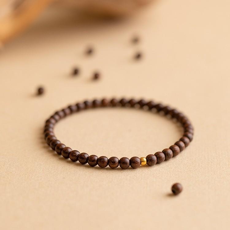 New Chinese Style Golden Sandalwood Bracelet for Men & Women - High Oil Density, Old Material, Single Strand Prayer Beads, Retro Style.