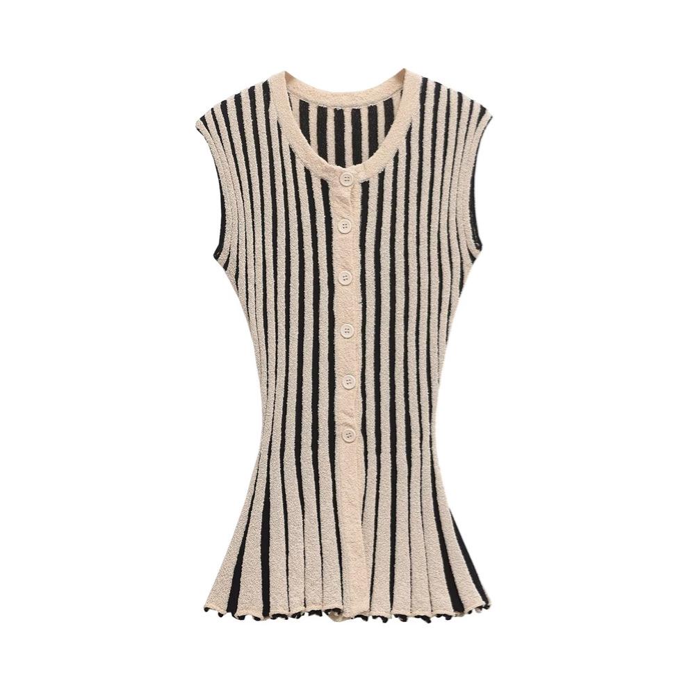 

2025 Spring/Summer Women s Slim Fit Striped Sleeveless Knit Top Small