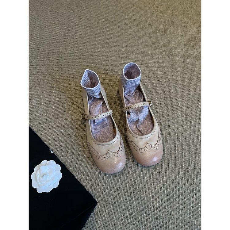 

Французский темперамент квадратный носок одинарная обувь женская лето 2025 новая ретро ремешок Мэри Джейн обувь на плоской подошве бабушкина обувь 40