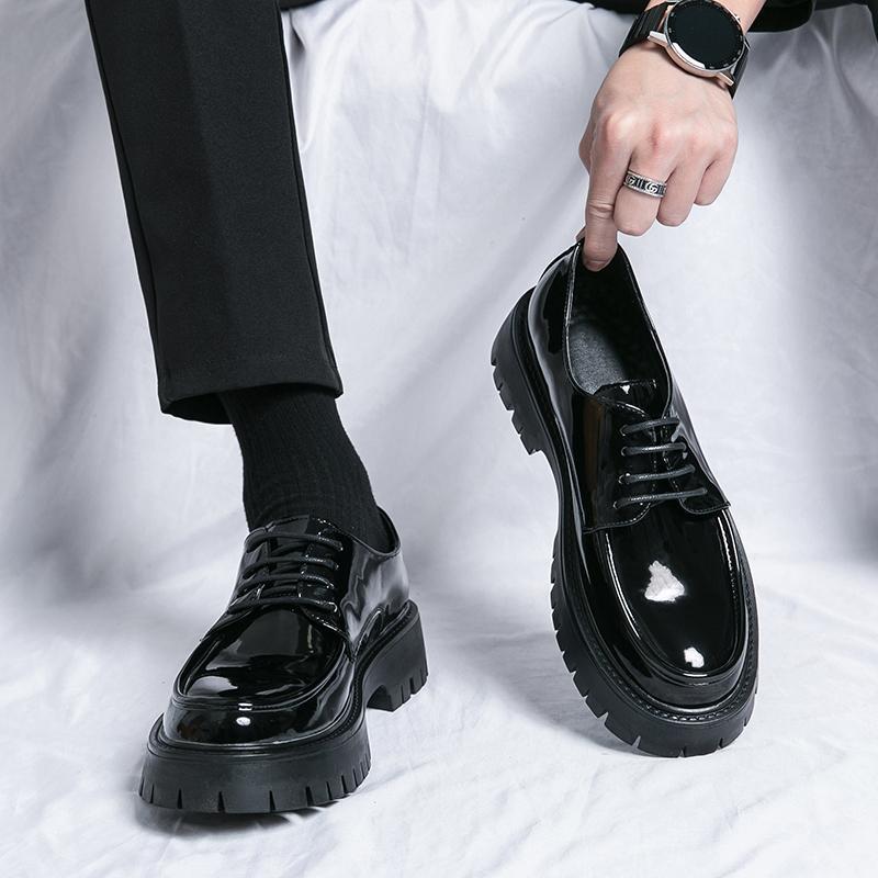 Men's business dress leather shoes Men's British style loafers Glossy one-pedal big head shoes Platform casual shoes