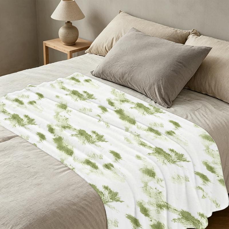 Cozy Soft Flannel Throw Blanket: Simple Fresh Green White Wash for Home Lounge, Halloween & Christmas
