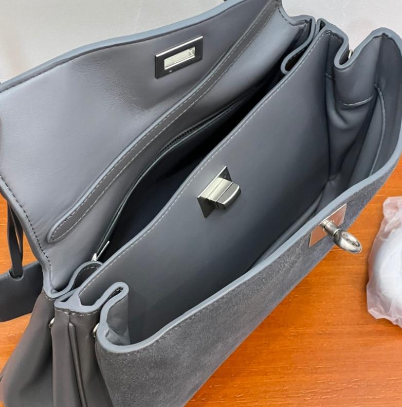 2025 New Genuine Leather Women's Bag Two-layer Cowhide Frosted Leather R-o-d-eo Casual Large Capacity Bag