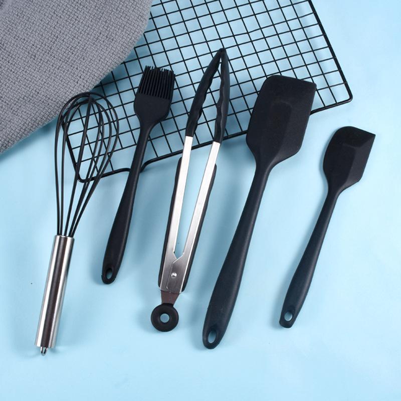 Baking Kitchenware Set with Silicone Scraper, Spatula, Oil Brush, Egg Beater, Steak Clip, and Heat-Resistant Baking Tools