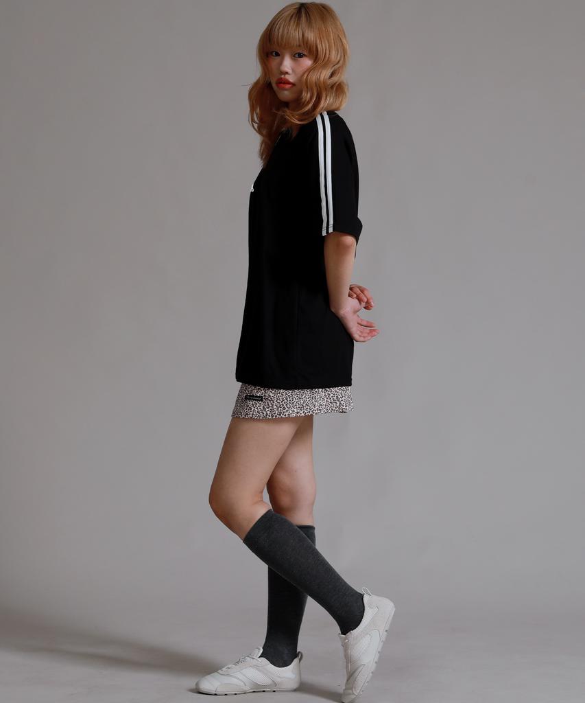 LIKE THE MOST Track Raglan Oversized Short Sleeve T-Shirt_Black