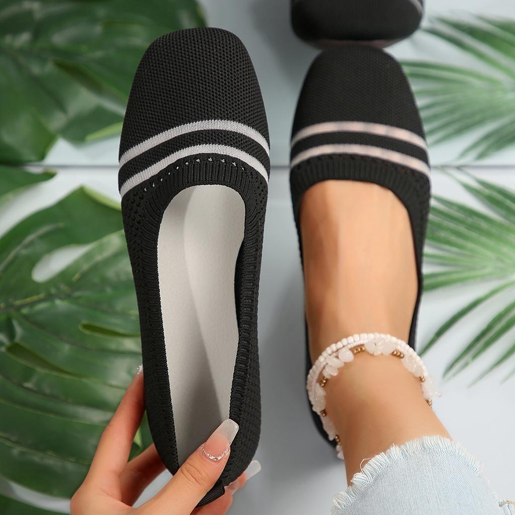 Fashion Women Flats Shoes 2025 New Breathable Comfortable Sneakers Round Head Shallow Mouth Loafers Large Size Knitted Flat Shoes Ladies