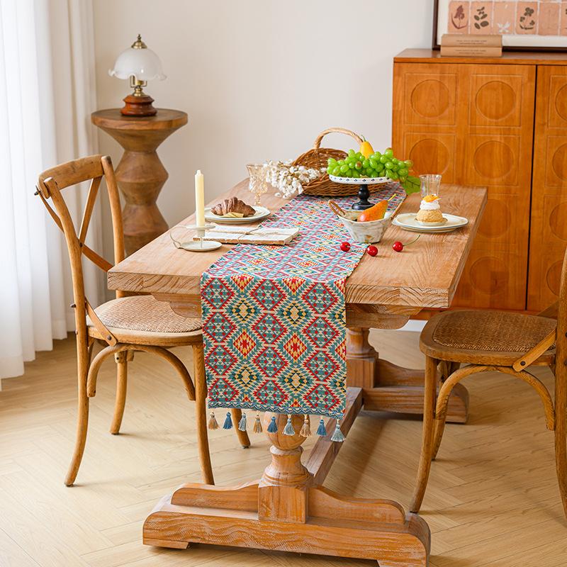 Bohemian Table Runner American Retro Polycotton Jacquard Tablecloth, Long Rectangular Farmhouse Dining Table Decor Bohemian Coffee Table Cover