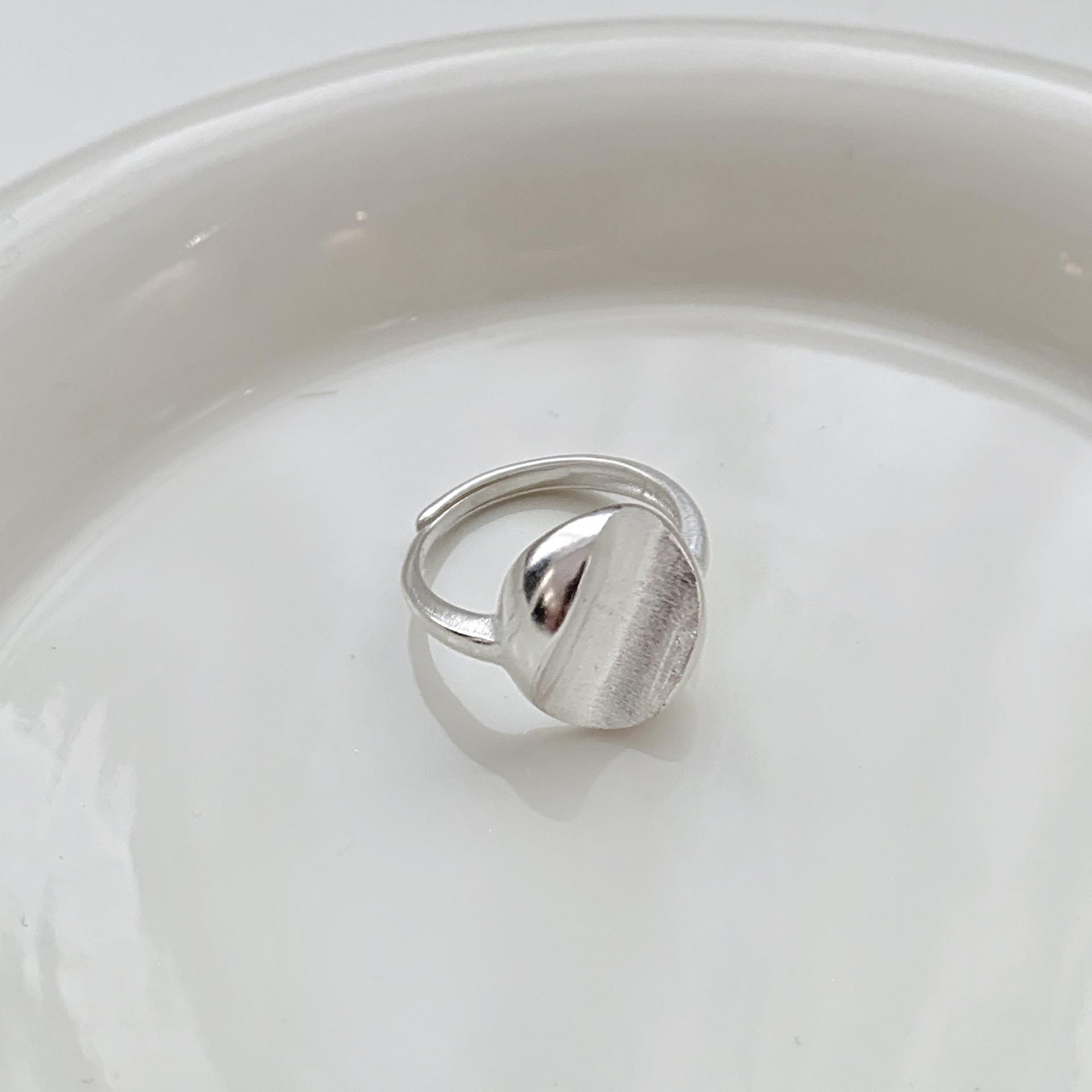 Elegant Geometric Oval Ring: Brushed Matte, Adjustable, Stackable Women’s Finger Ring Open Adjustable
