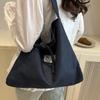 Spring and Summer Large Capacity Denim Bag for Women New Versatile Casual Shoulder Bag Fashionable Commuter Tote Bag
