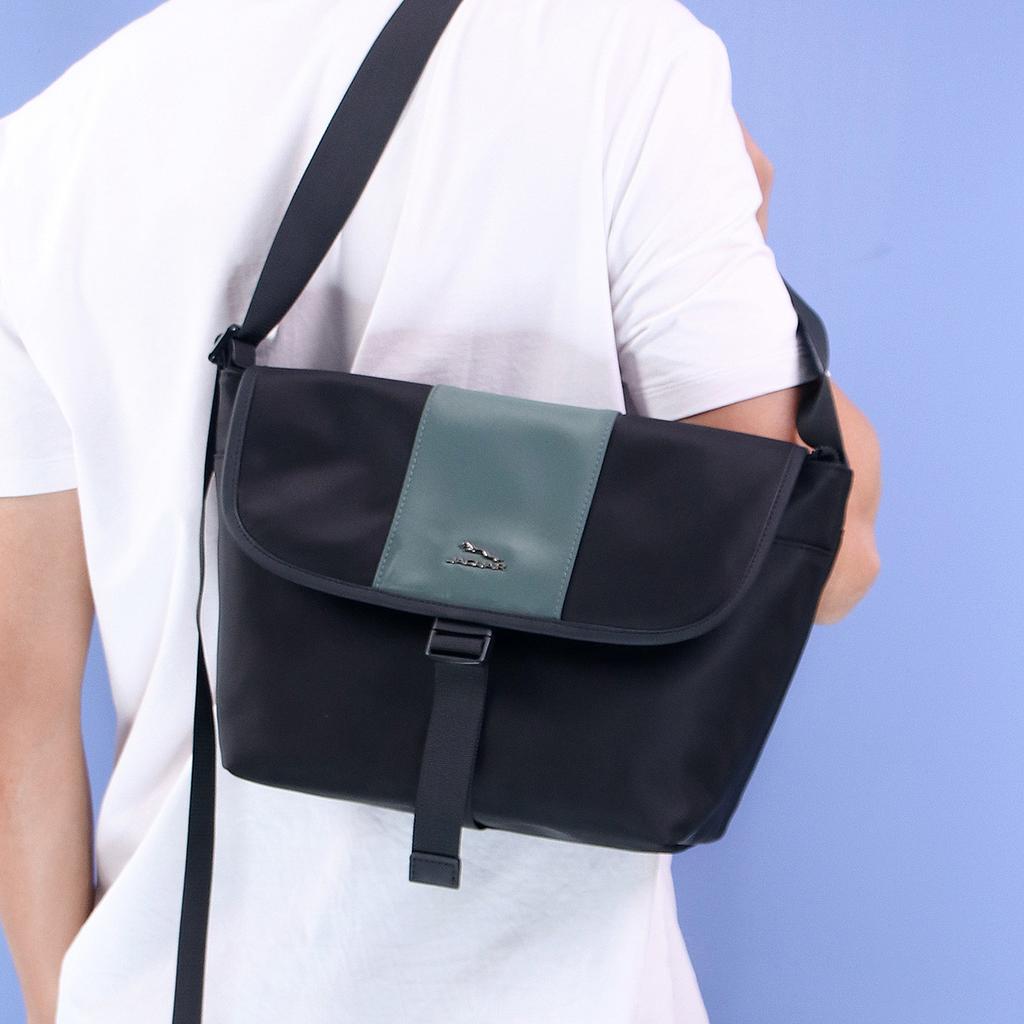 New JAGUAR Fabric Messenger Bag Crossbody Bag Shoulder Bag Men's Black/Green JA1T1201103111