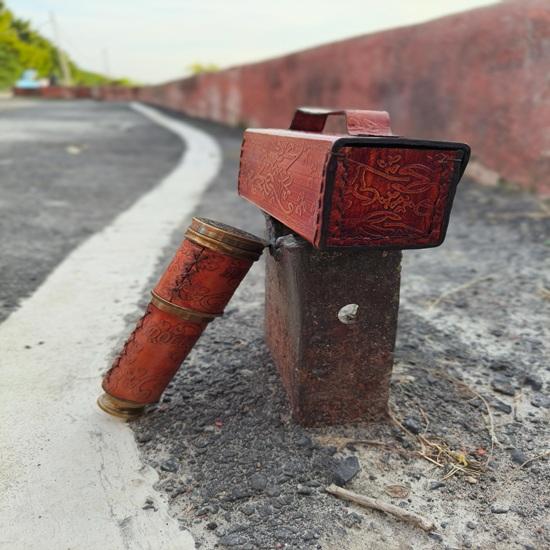 Brass Telescope Spyglass with Leather Case Dollond London 1920 Engraving 40.64 Cm Nautical Maritime Decor Gift Wedding Anniversary Birthday Christmas