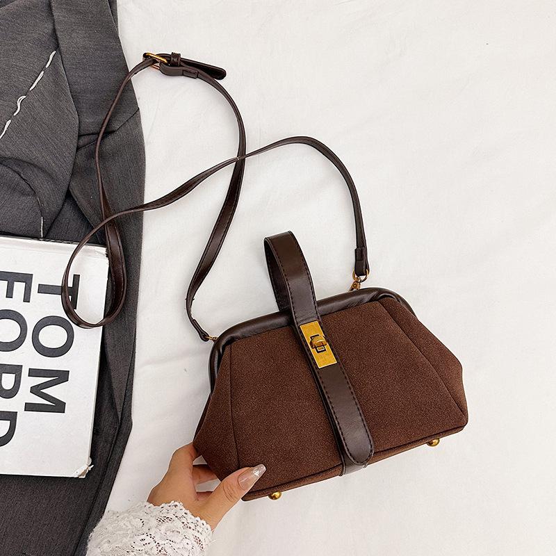 Autumn new small bag texture fashionable portable clip shell bag simple shoulder messenger women's bag