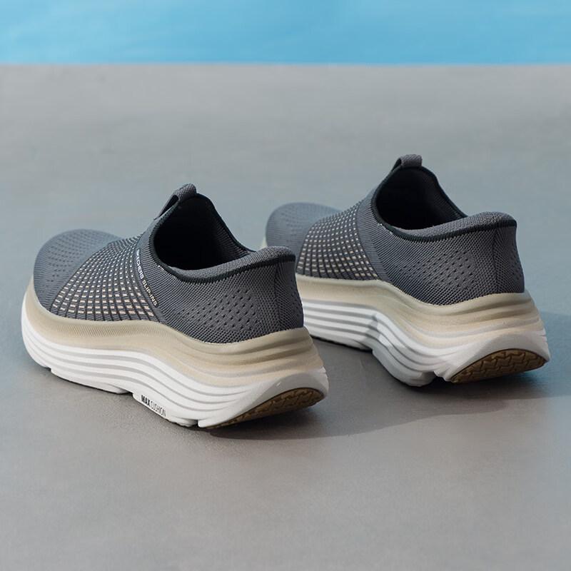 Skechers Men's GO'7/24 Running Shoes