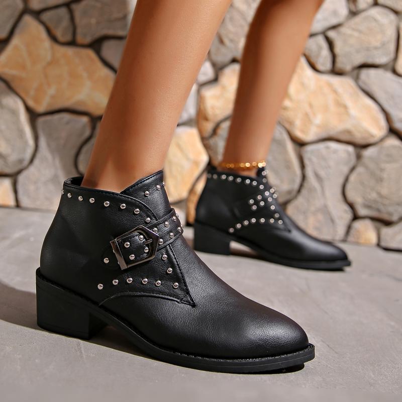 Fashion Punk Metal Rivet Buckle Pu Street Chelsea Boots Women 2025 Winter Pointed Toe Medium Heel Ankle Boots Fashion Warm Cotton Shoes