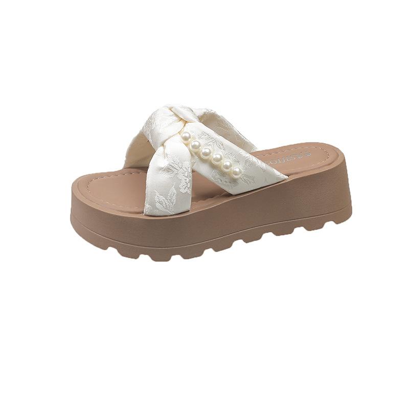 

Cool slippers women s summer outer wear fashion 2025 new beautiful skirt thick bottom solid color beach one-word 34