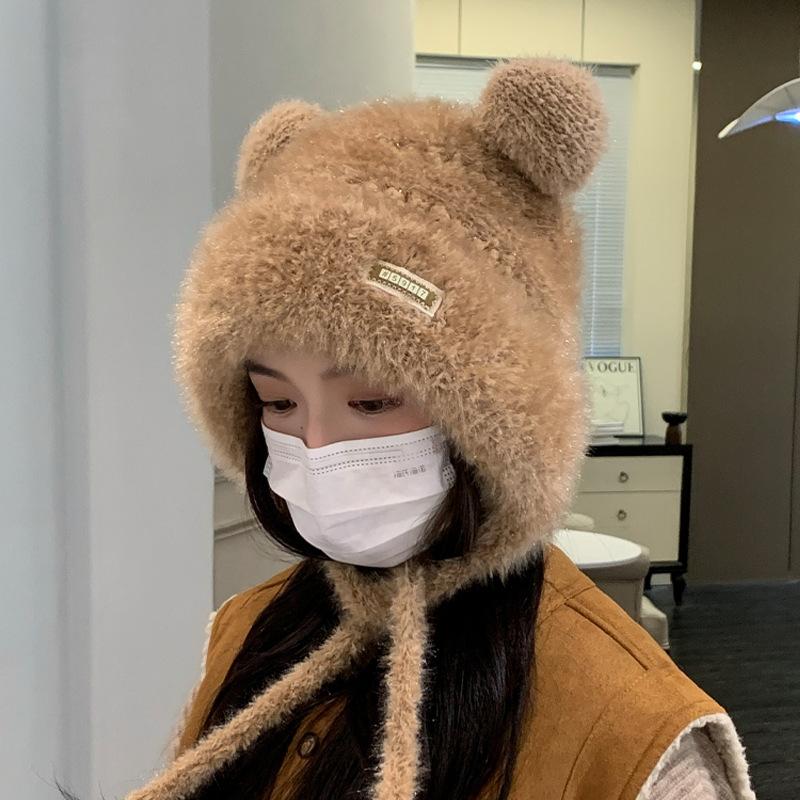 Winter cute bear plush hat women's windproof ear protection knitted wool hat to keep warm and cold and show a small face