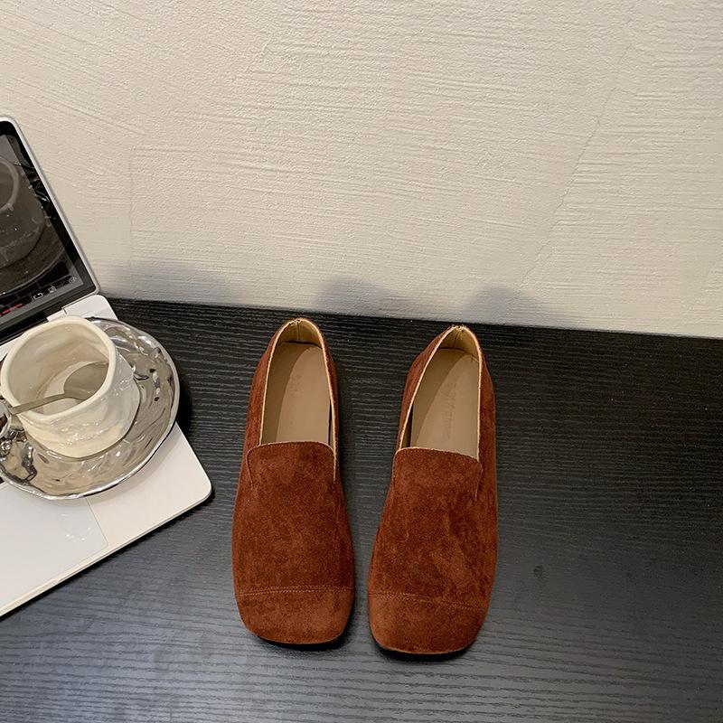 

Retro flat-soled Doudou shoes women s new spring and summer one-pedal skirt grandma single shoes 35 тёмно-рыжий