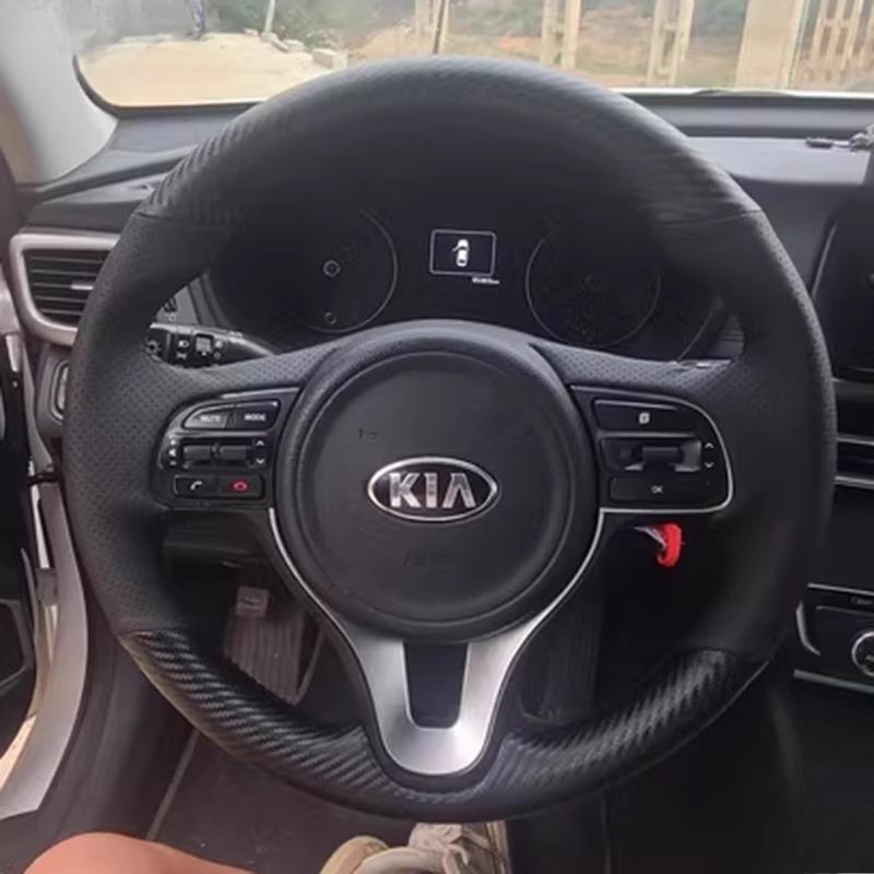 

Для Kia Sportage 4 KX5 2016- K5 Optima 2016-2018 Ручная прошивка Кожа Углеродное волокно Нескользящий чехол на руль 1