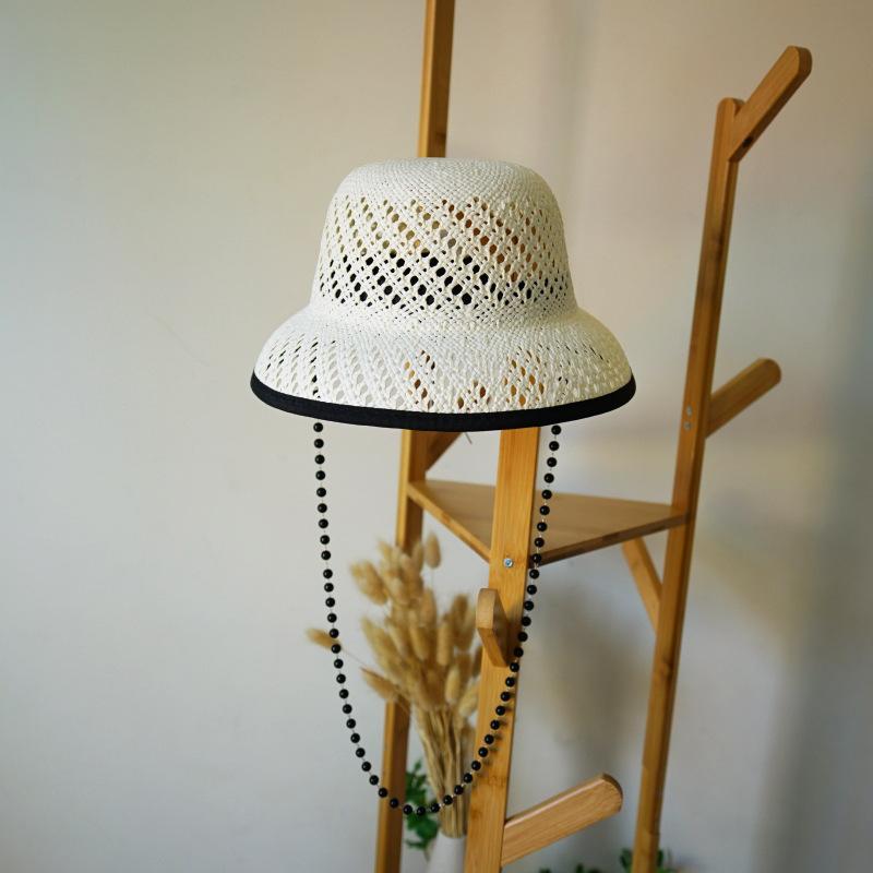 French Elegant Retro White Hepburn Fungus Lace-Up Bell-Shaped Basin Hat Woven Straw Hat Women'S Summer Vacation Fisherman'S Top Hat