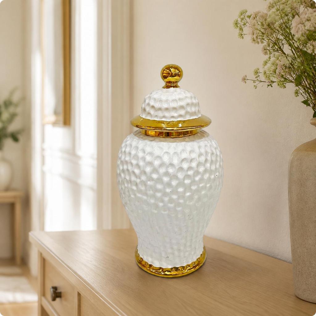 European-Style Ceramic Decorative Vase Textured Lidded with Gold
