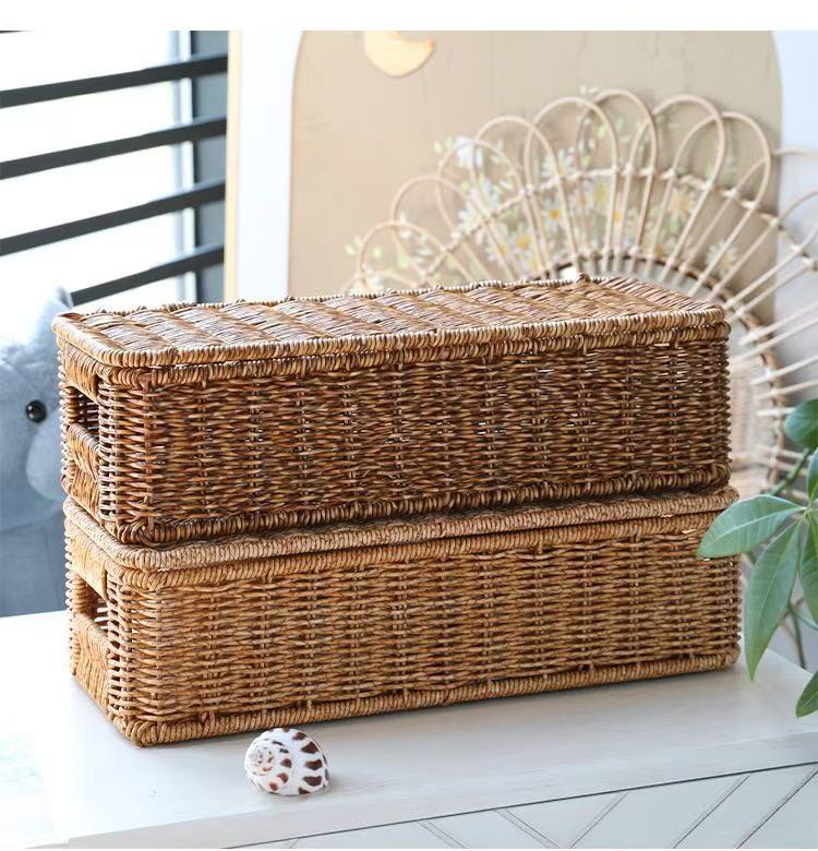 Handwoven Imitation Rattan Wine Basket with Lid Rustic Farmhouse Storage Box for Home Hotel Kitchen Bar Decor Wine Gift Basket