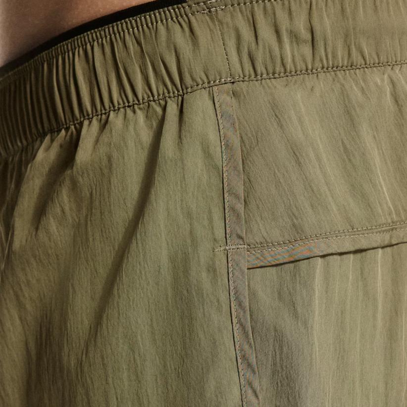 On Windproof Waterproof Breathable Casual Shorts Men Shorts 1MG10611930