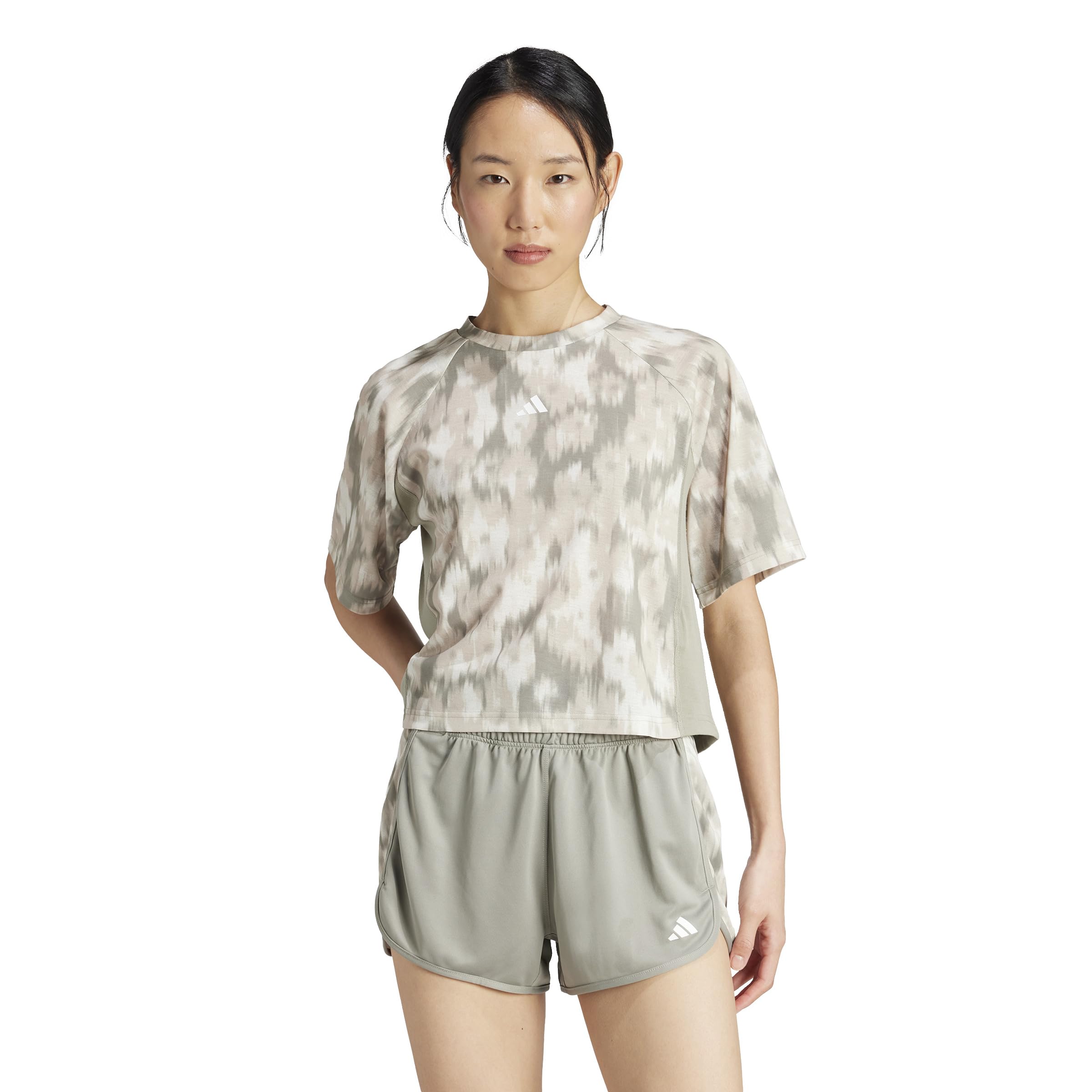 

Женская футболка с коротким рукавом Adidas Train Essentials с цветочным принтом, серебристой галькой, по всей поверхности, тай-дай, (JSD17) (IK5466)