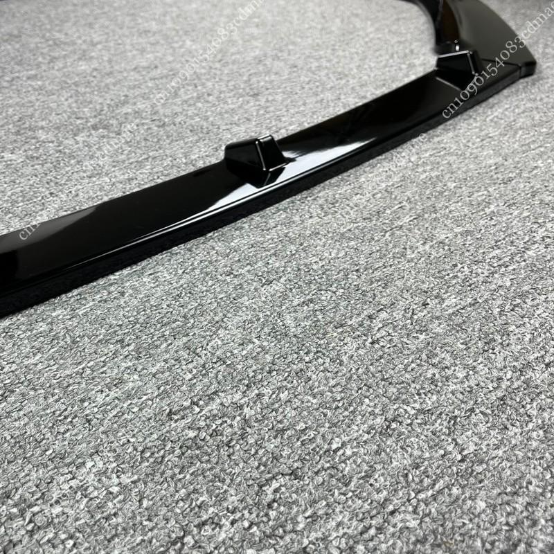Splitter Lip Bumper Anteriore 3 Pezzi per Volkswagen Jetta MK6 Facelift 2014-2018 Tuning Body Kit Protezione Spoiler Mod Vernice Nera Lucida con Rivestimento UV