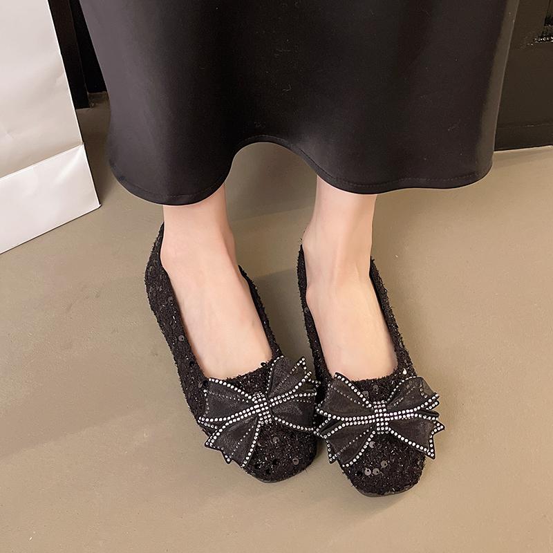 Mode Stoff Ballerinas Sommer Neu Quadratische Spitze Flacher Ausschnitt Pailletten Spitze Schmetterlingsknoten Weiche Sohle Rutschfest Übergröße Low Top Schuhe