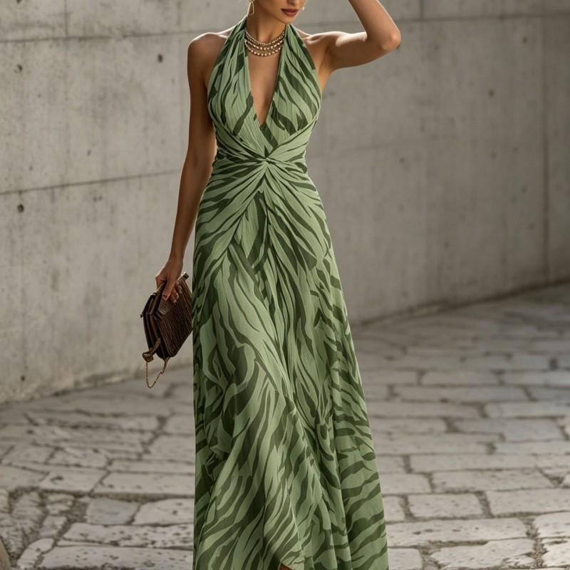 2026 French Vacation Style Halter Neck Pleated Long Dress Elegant Slim Fit Party Women
