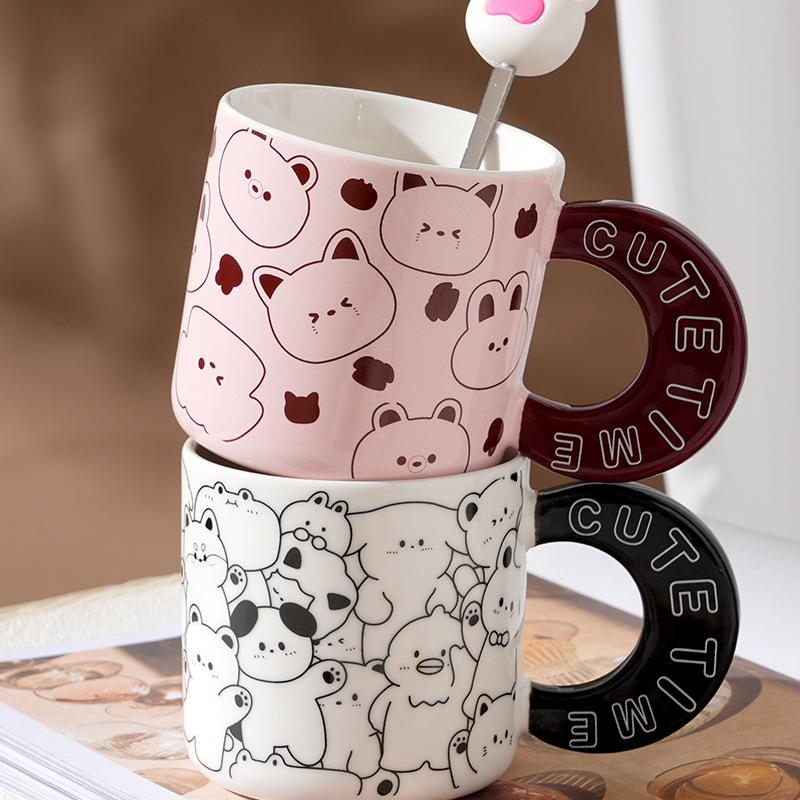 Small Gift with Lid Ceramic Cup Cartoon Doodle Mug High Value Large Capacity Cup Household Souvenir Gift Water Cup