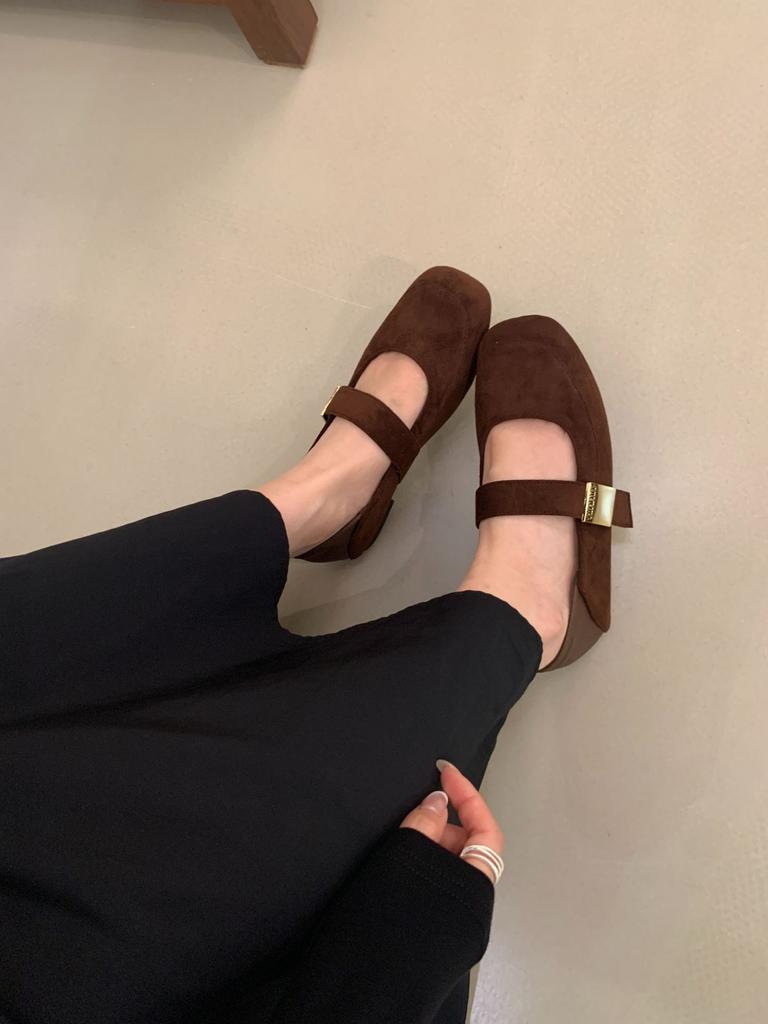Retro Mary Jane Shoes 2025 New Korean Temperament Elegant Suede Metal Buckle Round Head Thin Soft Sole Ballet Shoes
